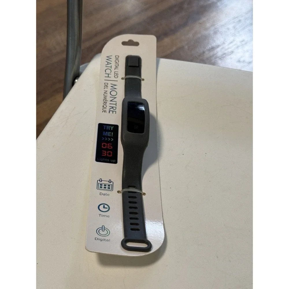 MONTRE DIGITAL LED WATCH - BRAND NEW‎ - Needs Battery